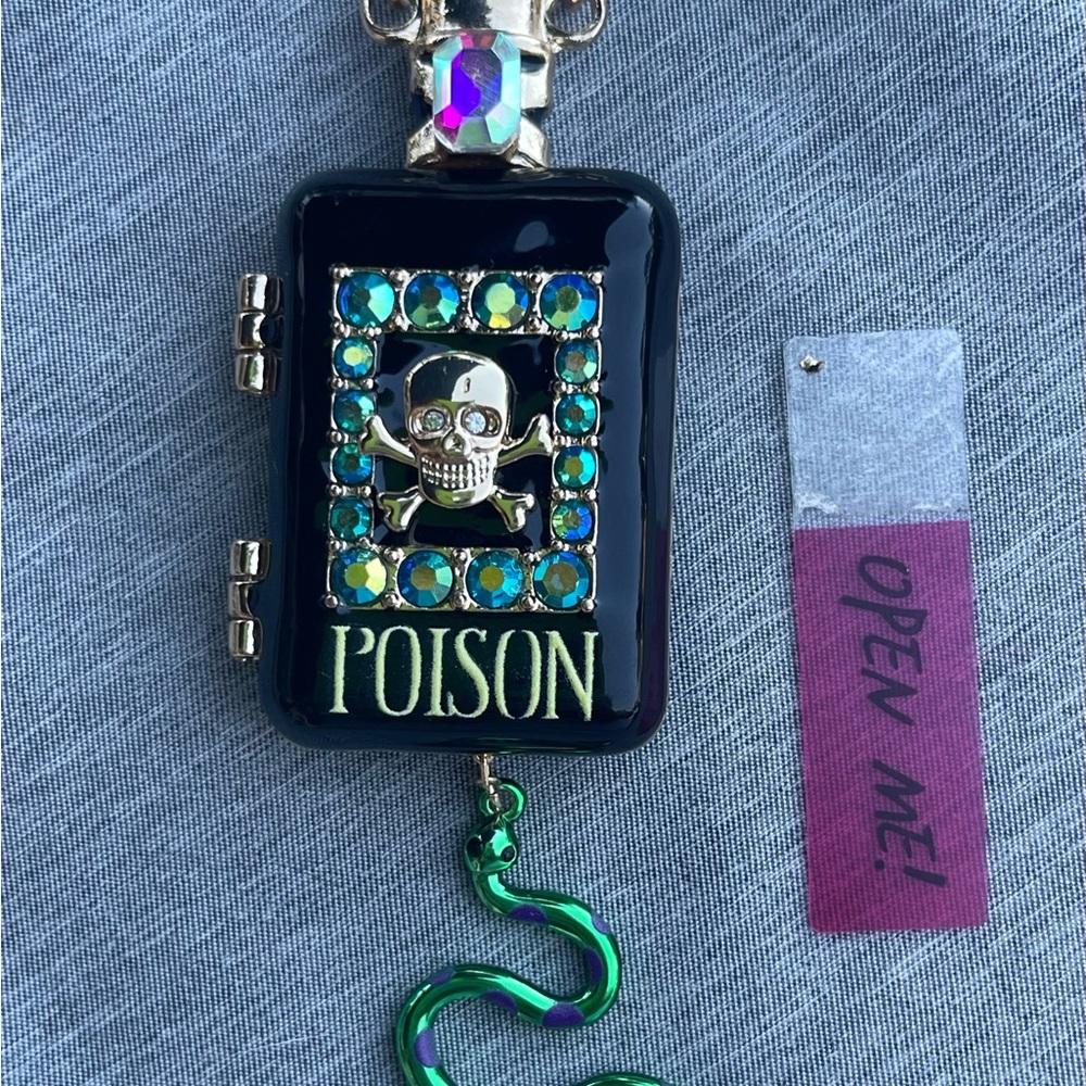Halloween Betsey Johnson Long Pendant Poison Bottle Necklace Locket Snake NWT